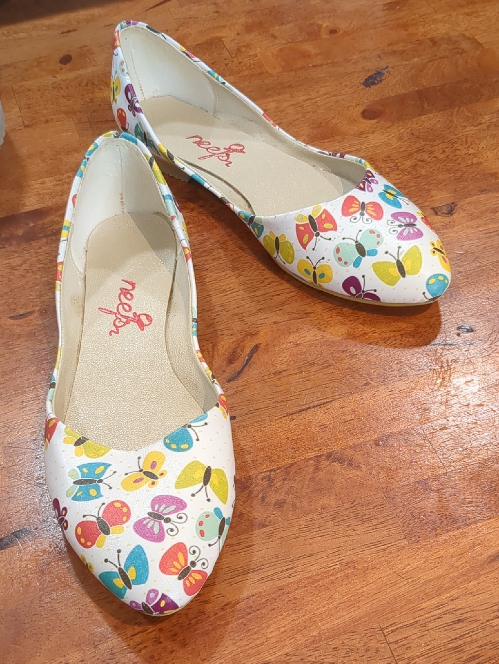 Neefs Women's White Butterfly Print Ballet Flats Size 38 (US 7.5)